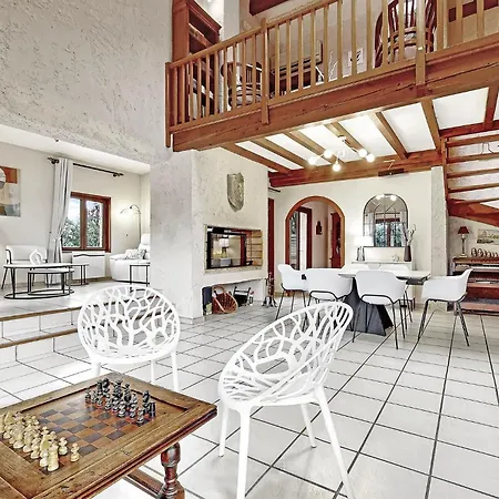 Awesome In * Meyzieu