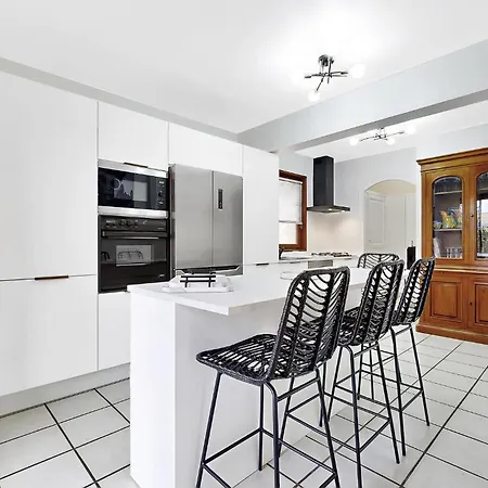 Awesome In * Meyzieu